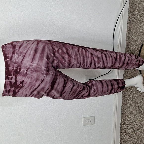 Johnny Was Calme Purple Tie Dye Casual Streetwear Athleisure Joggers Size M - Picture 9 of 14